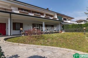 PORZIONE DI BIFAMILIARE PRIMO PIANO