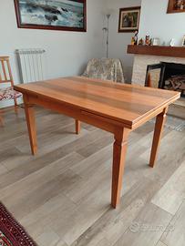 Tavolo in noce