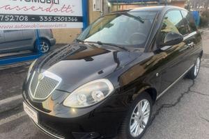 LANCIA Ypsilon 1.2 69 CV Unyca