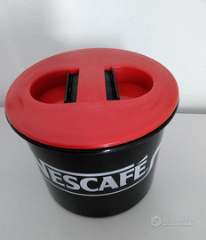 Nescafe' "Gadget" da colazione