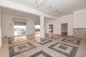 Locale commerciale a due passi dal centro