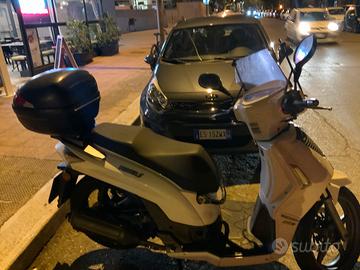 Scooter kimko 200 cc supereconomico