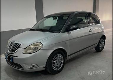 Ypsilon 1.4 Platino Ecochic GPL (57 kw)