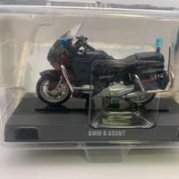 Modellino moto bmw r850rt carabinieri scala 1:43