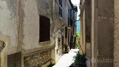 CASA INDIPENDENTE A COLLEPARDO