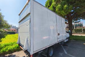 Mercedes Springer 414 cdi