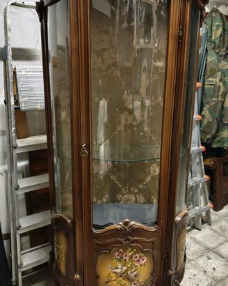 vetrina stile classico/barocco 