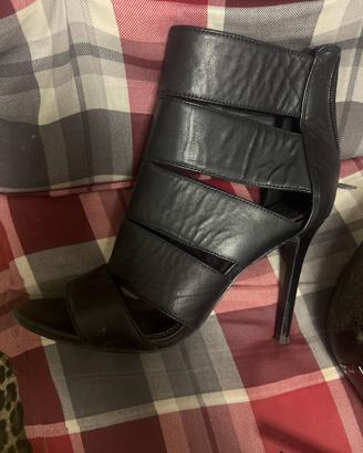 Sandali Stivaletto Guess Neri a Tacco Alto