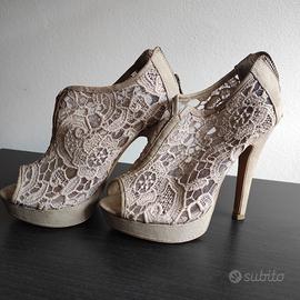 Sandali donna beige con pizzo 