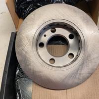 Dischi freno anteriori per Vw Polo e Skoda Fabia