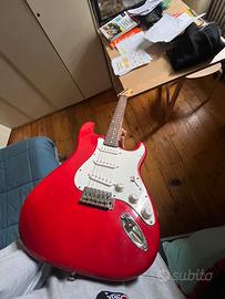 chitarra elettrica + amplificatore FENDER