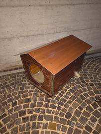 cuccia in legno 