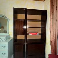 Libreria con cassettoni