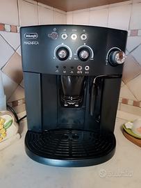 Macchina da Caffè  De'Longhi Magnifica ESAM 4000.B