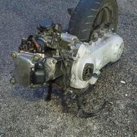 blocco motore 200cc liquido sportcity beverly