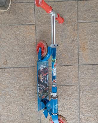 Monopattino alluminio avengers
