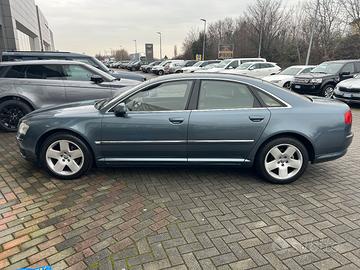 AUDI A 8 V6 TDI TIP TRONIC (prezzo RIBASSATO!)