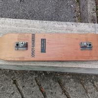 Tavola skateboard mini-logo 100-one più 4 ruote