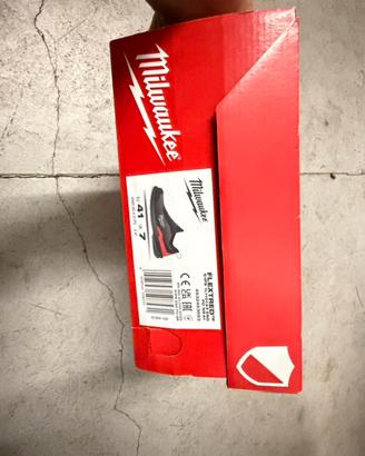 Scarpe n 41 Milwaukee