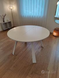 Tavolo Easy-Line modello Convivio