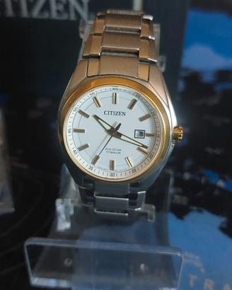 Citizen Supertitanio Eco Drive EW2214-52A 