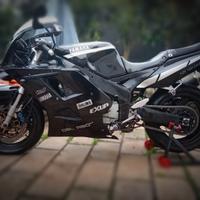 Telaio con documenti da passaggio. Fzr 1000 exup 