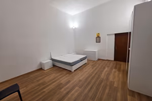 APPARTAMENTO VIA DECESARE 74 -TA - EURO/MESE 600