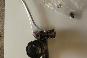 Pompa freno anteriore con leva per Honda Four