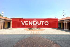 3 LOCALI A CORTE FRANCA