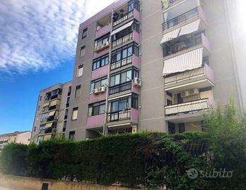 Bari -via violante , Appartamento 3 vani con posto