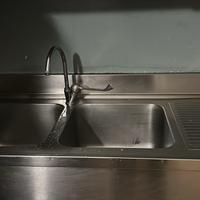 Lavabo 2 vasche e Armadio in acciao