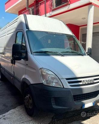 IVECO DAILY 35c15 3.0cc 219.000 KM UNICO PROPR