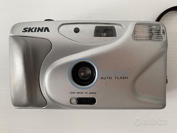 Skina AW-220 35mm Auto Flash Focus Free