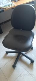 Sedia ufficio in pelle con ruote e braccioli