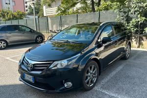 Toyota Avensis 2013