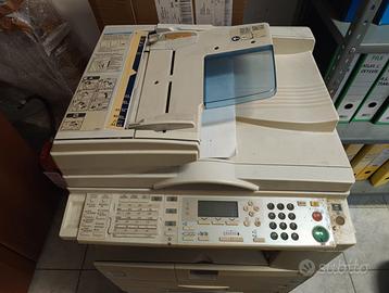 Stampante multifunzione professionale