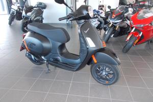 Piaggio Vespa 300 GTS hpe - 2024