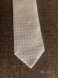 Caravatta Calvaresi 100% seta nuova