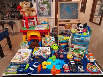 Giocattoli per l'infanzia 