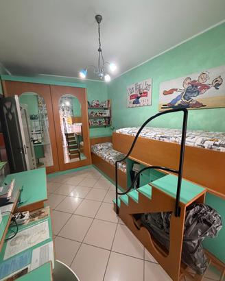 Cameretta completa su misura in legno
