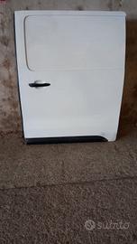 porta laterale per furgone.