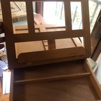 Cavalletto da tavolo per artista con cassetto