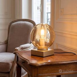 Lampada da tavolo in vetro