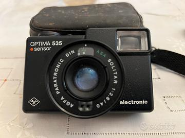 Vecchia macchina forografica anni 70