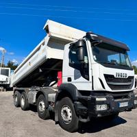 IVECO TRAKKER 4 ASSI 195000 KM
