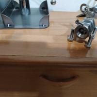  ( artigianato Italiano) fatto con bulloni e viti