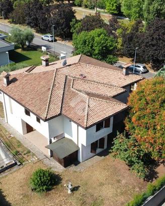 VILLA SINGOLA A CALCINATO