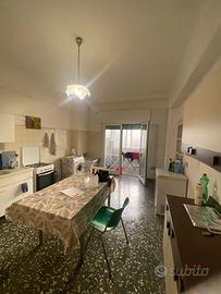 Camera singola per ragazza zona Policlinico