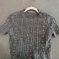 Maglioncino grigio con perline