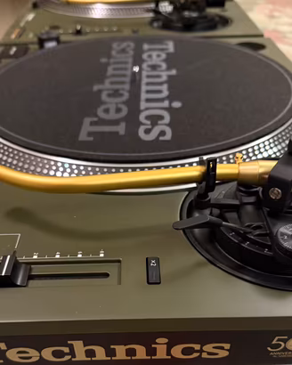 Technics SL-1200MK7 LE - DJM S11 LE (SU ROMA)